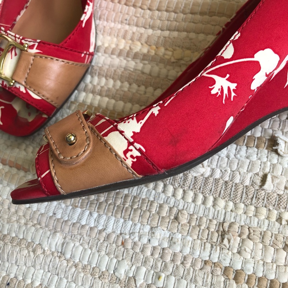 Etienne Aigner Wedge Sandals - Picture 10 of 13